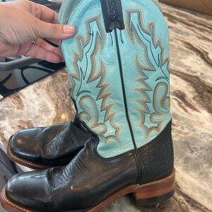 Biltrite women’s boots, GUC/slight wear (?rt boot 7.5/left 7?)